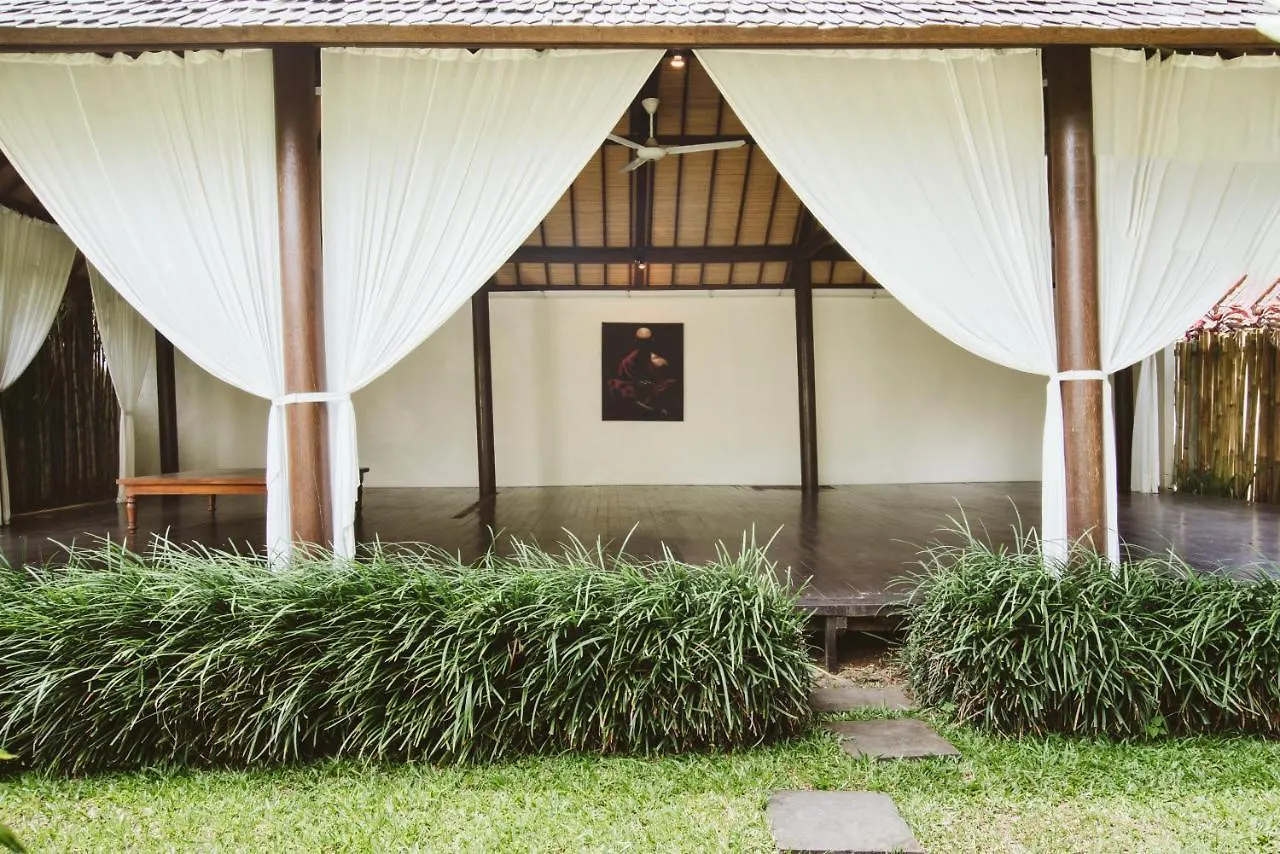 Sunset Hill Hotel Ubud  3*, Ubud (Bali)
